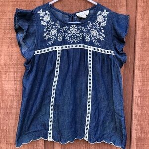 Blu Pepper Girls Chambray Embroidered Top Size M